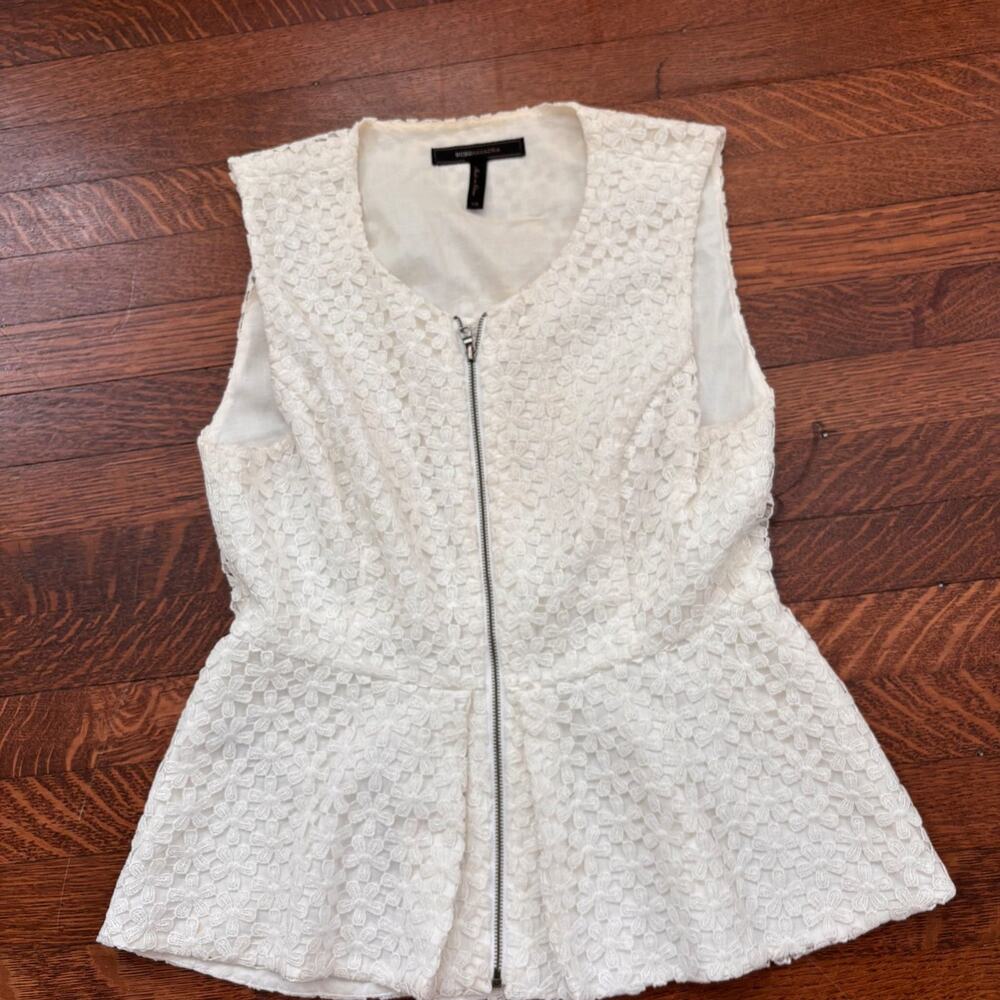 BCBGMaxAzria Women's Lace Zip Front Peplum Top White